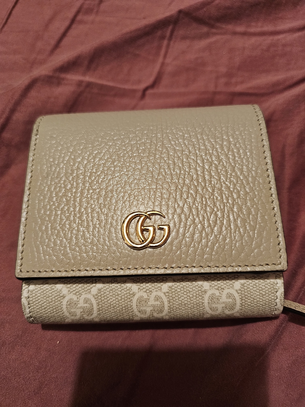 Gucci Beige GG Marmont Small Wallet - Beige